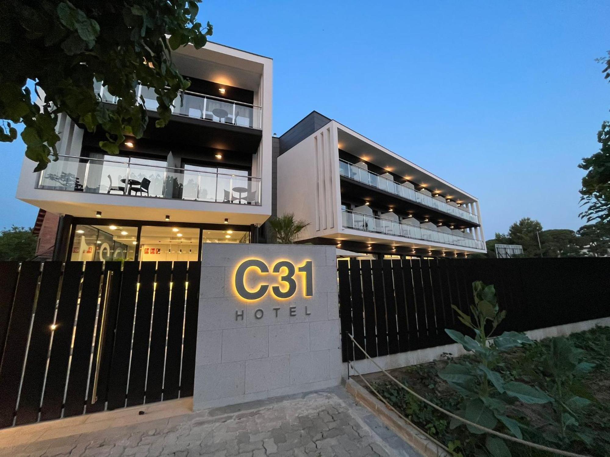 Hotel C31 Castelldefels Exterior photo