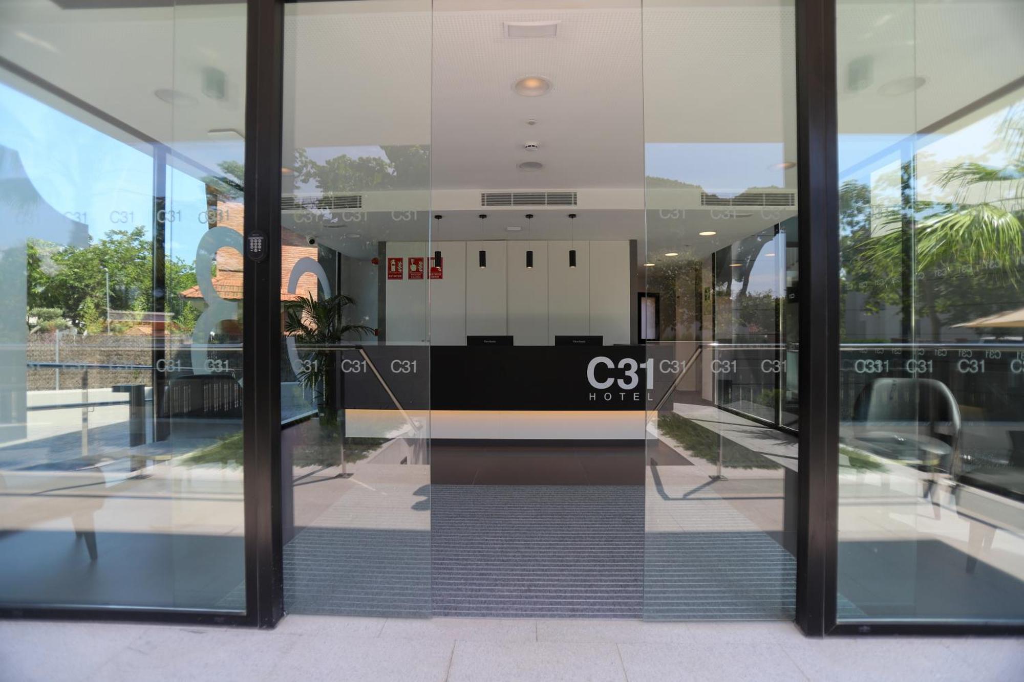 Hotel C31 Castelldefels Exterior photo